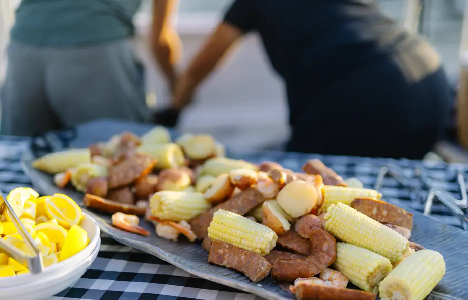 Hilton Head Seafood Festival: Lowcountry Boil Dinner Cruise