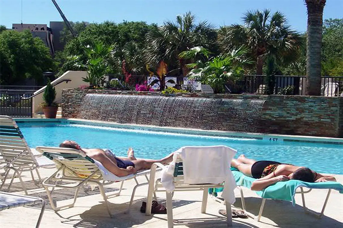 Seawatch at Island Club