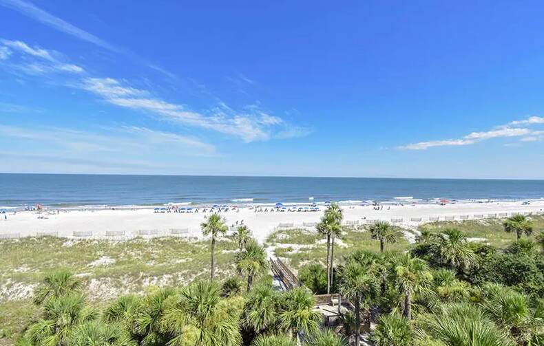 Panoramic Oceanfront Views Abound!