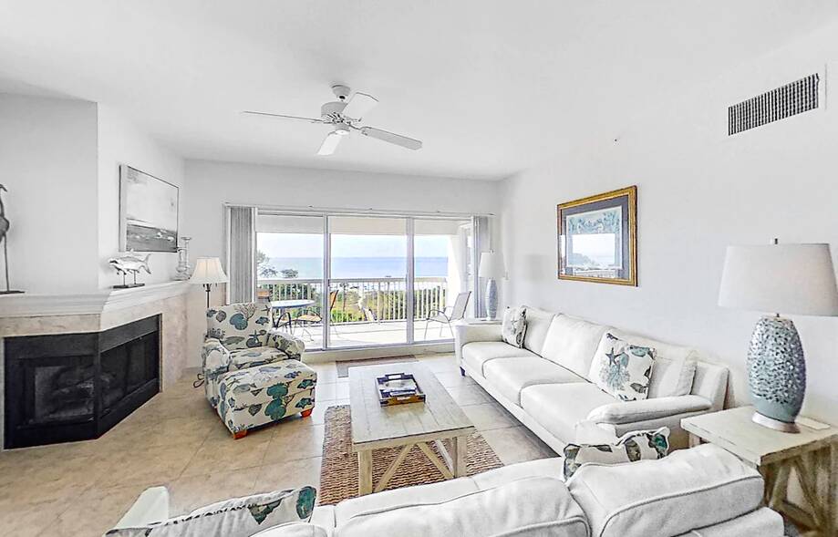 Lovely Oceanfront Condo w/Shared Pool & ...